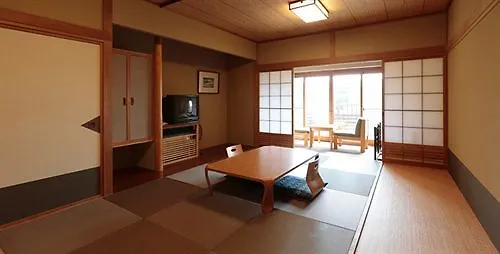 Niseko Weiss Hotel Kutchan 4*,