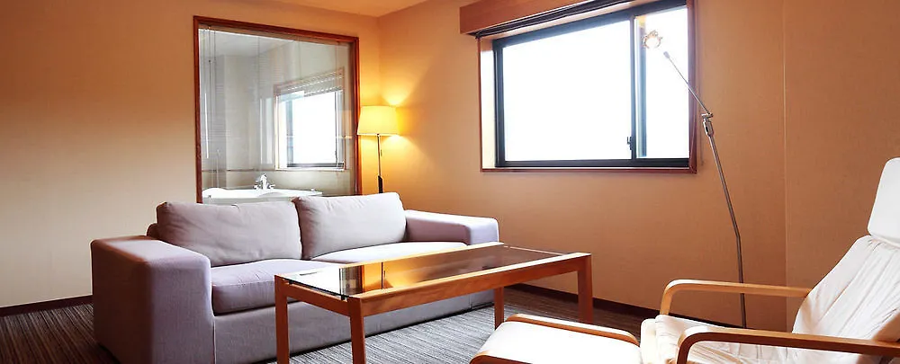 Niseko Weiss Hotel Kutchan 4*,